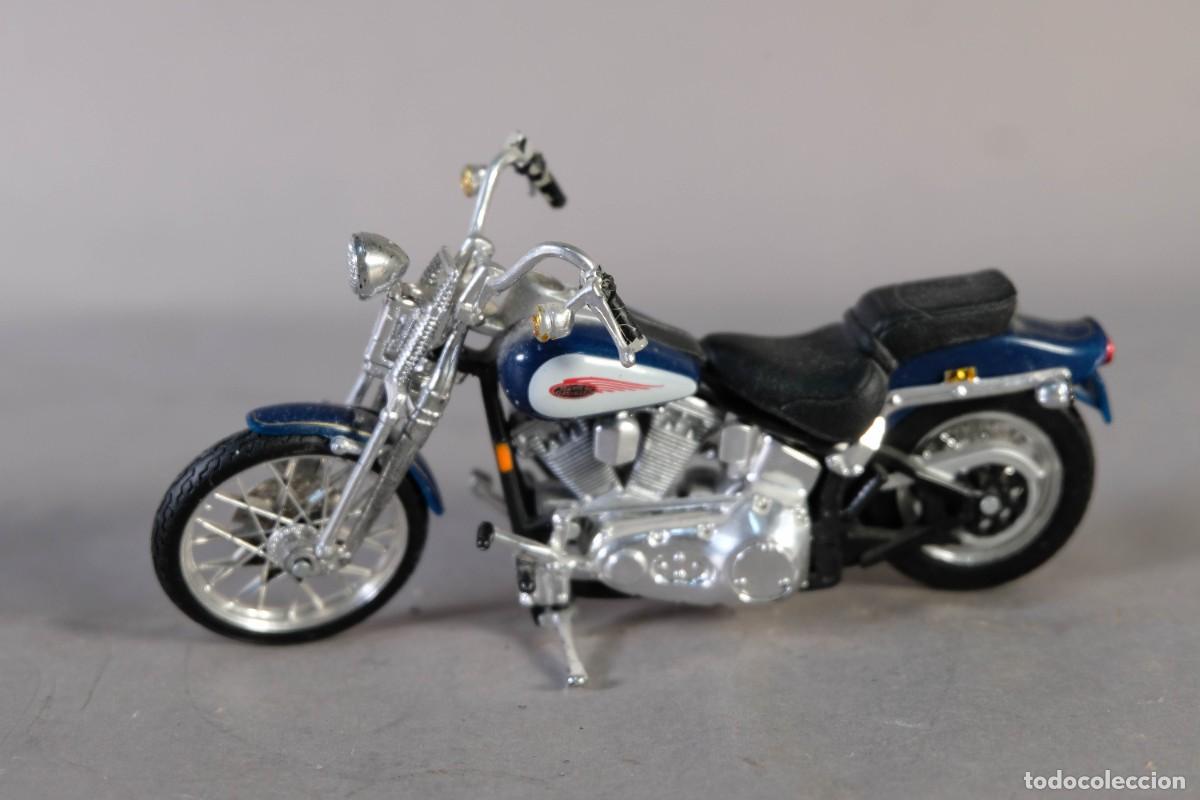 Motos a escala: R&eacute;plica moto HARLEY DAVIDSON Escala 1:18 - Foto 1