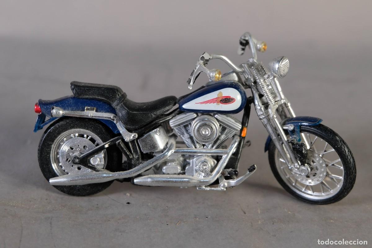 Motos a escala: R&eacute;plica moto HARLEY DAVIDSON Escala 1:18 - Foto 2