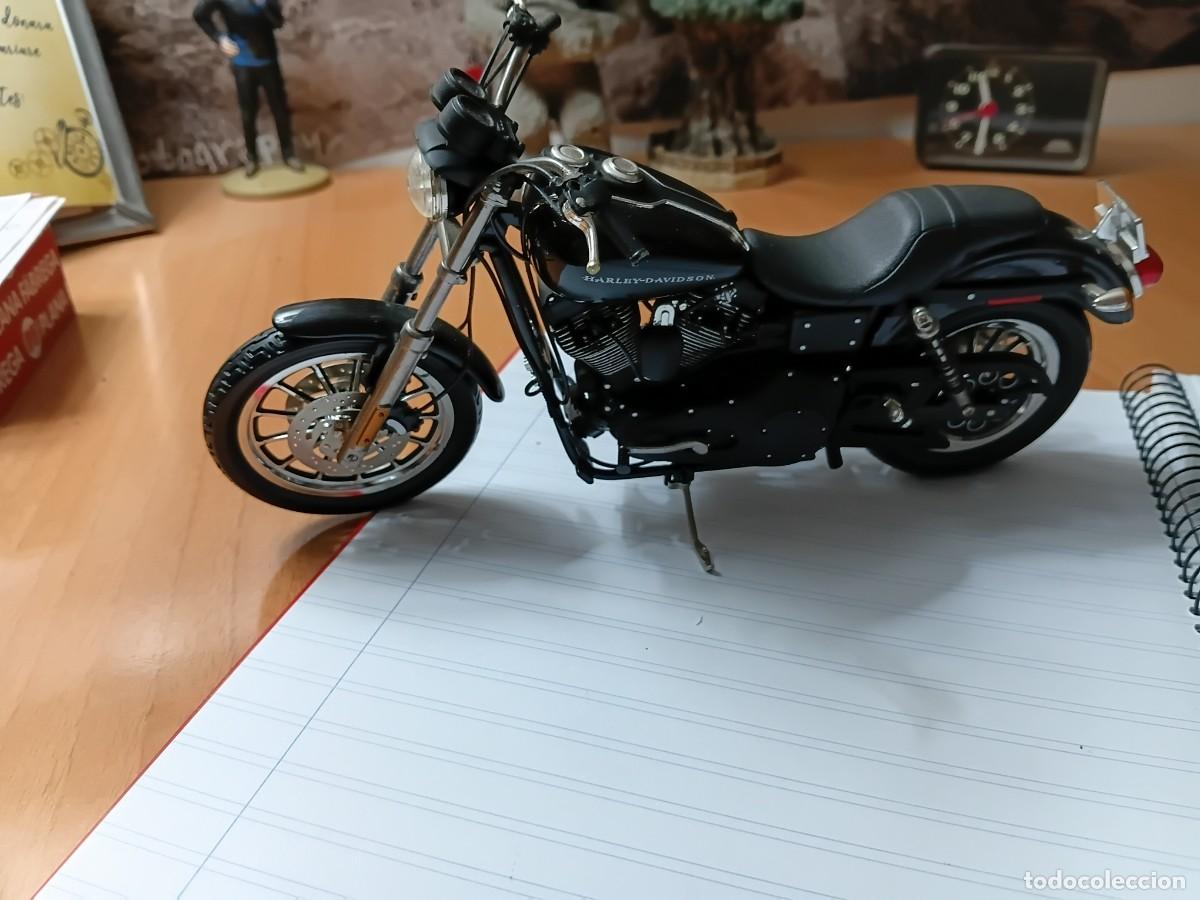 Motorradmodelle: Maqueta de moto . HARLEY DAVIDSON .