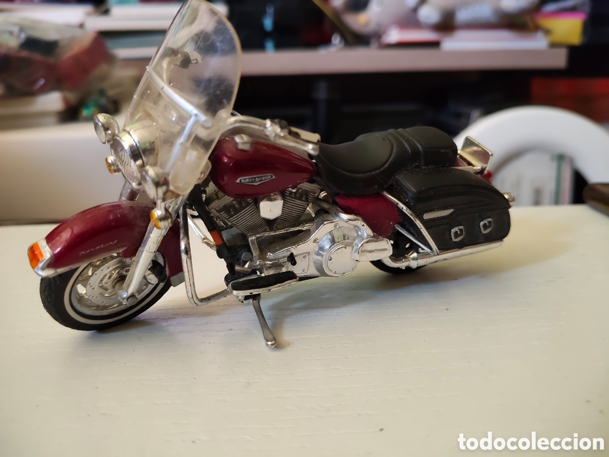 Motos a escala: Maisto 1/18 Harley Davidson FLHR road king classic