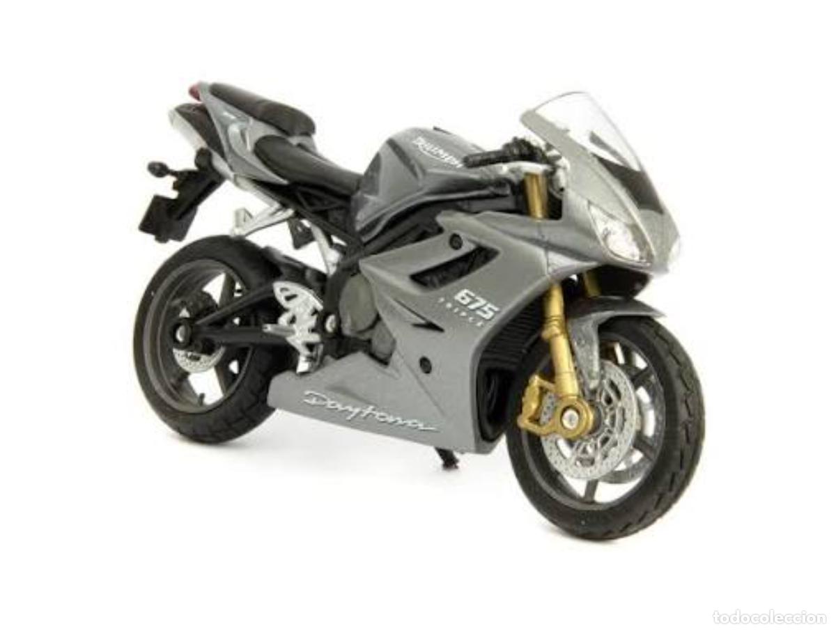 Motos a escala: Daytona 675 Triumph (Escala 1:18) Moto deportiva, mitos de 2 ruedas, motocicleta carenada. Nueva.