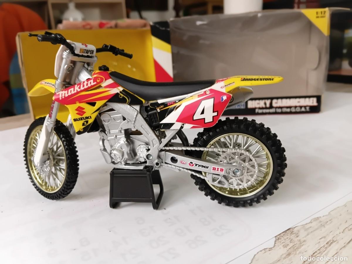 Motos a escala: Maqueta de moto . SUZUKI 450 RC4 . RICKI CARMICHAEL .