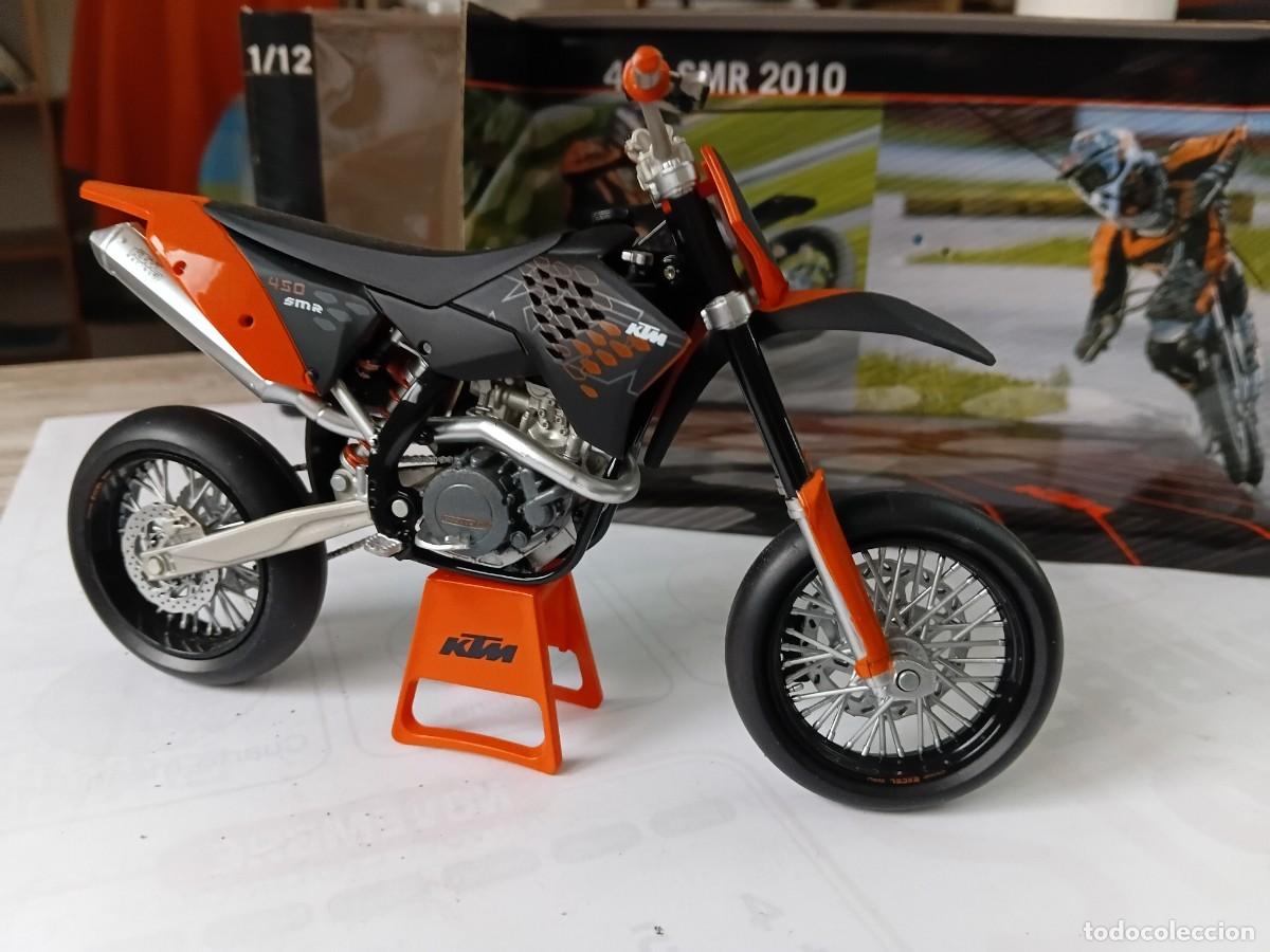 Motos a escala: Maqueta de moto . KTM 450 SMR 2010 . SUPERMOTARD .