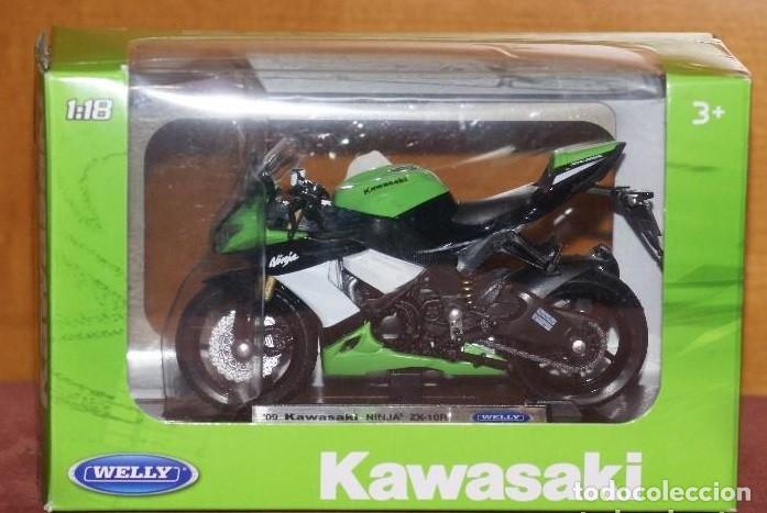 Motos a escala: MOTO KAWASAKI NINJA ZX-10 R ESCALA 1/18 DE WELLY EN SU CAJA