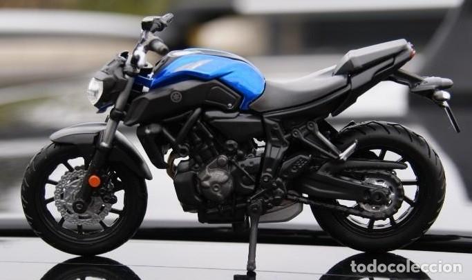 Motos a escala: MOTO YAMAHA azul y negra ESCALA 1/18 DE MAISTO EN SU BLISTER