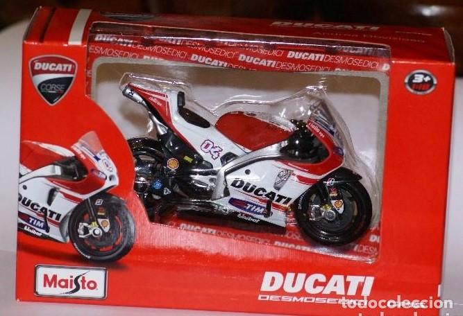 Motos a escala: DUCATI DESMOSEDICI GP15 ANDREA DOVIZIOSO ESCALA 1/18 DE MAISTO EN SU BLISTER