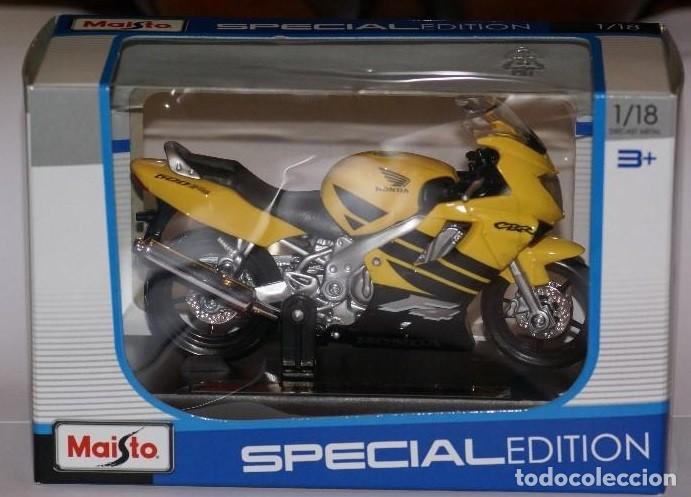 Motos a escala: MOTO HONDA 600 F4 ESCALA 1/18 DE maisto EN SU CAJA