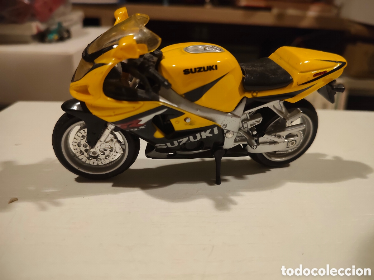 Motos a escala: Maisto 1/18 Suzuki GSX R600