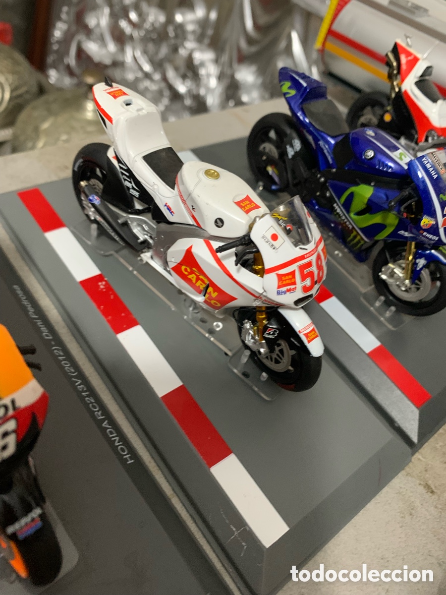 Motorcycle Models: MOTO GP 2011 - MARCO SIMONCELLI - HONDA RC212V - IXO, Altaya, n7