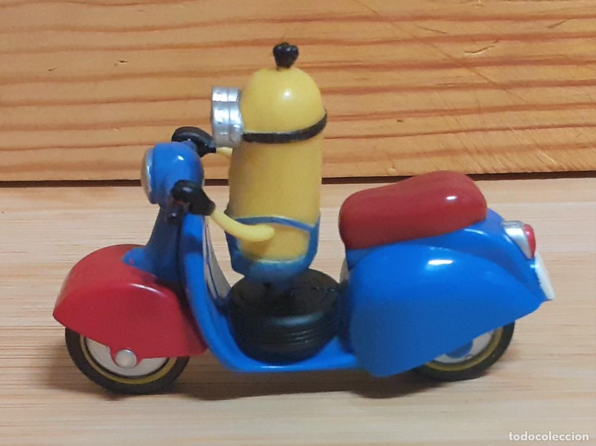 Motos a escala: MOTOCICLETA AZUL MINIONS - Foto 1