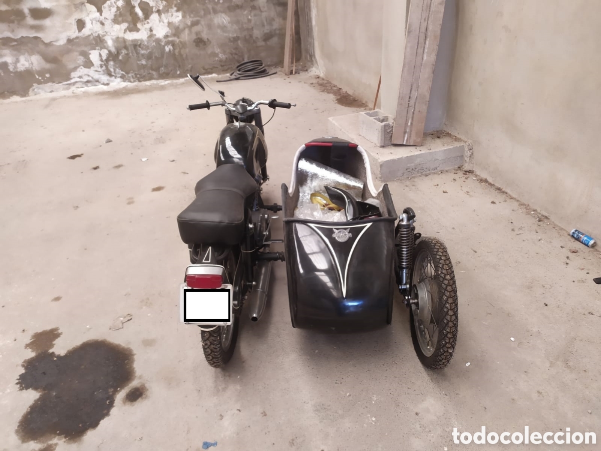 Motos: Moto Ducatti Deluxe 250 con sidecar - Foto 2
