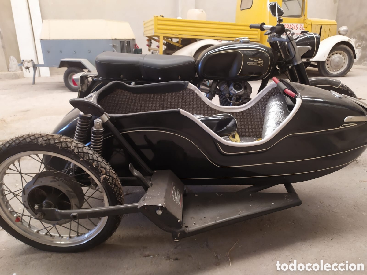 Motos: Moto Ducatti Deluxe 250 con sidecar - Foto 3