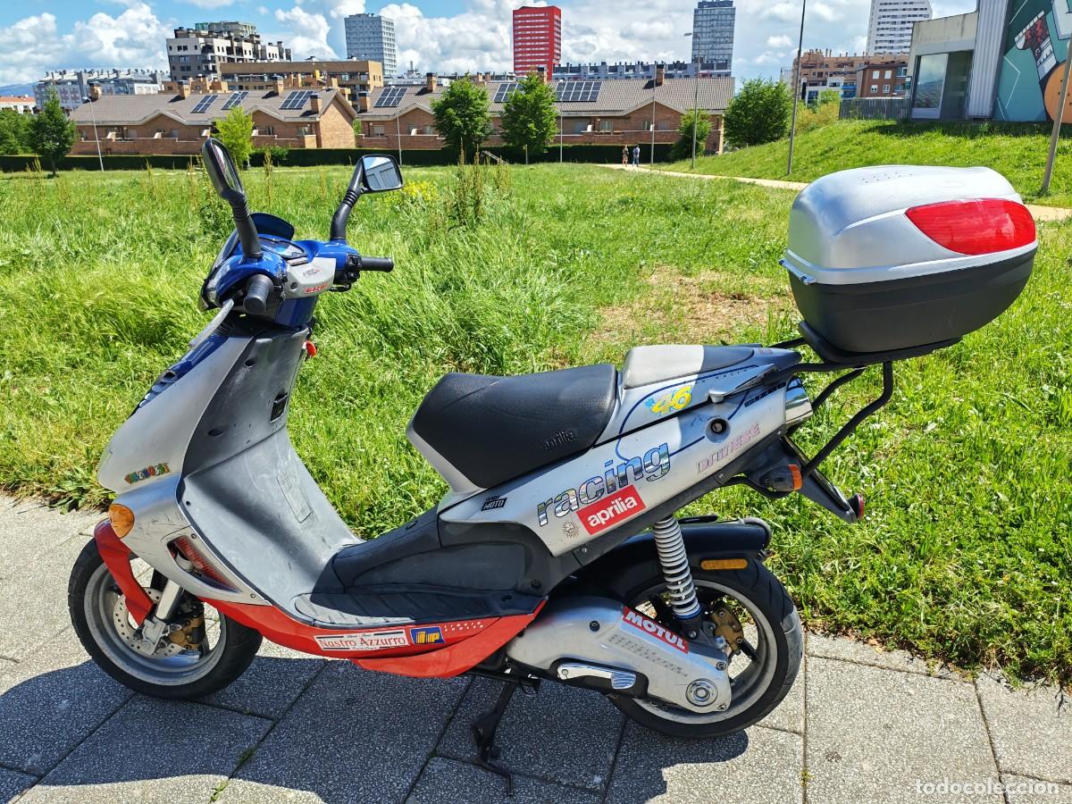 Motos: MOTO APRILIA SR 50 AGUA - MOTOR MINARELLI - EDICION ESPECIAL VALENTINO ROSSI - 1998 - 19150 KMS