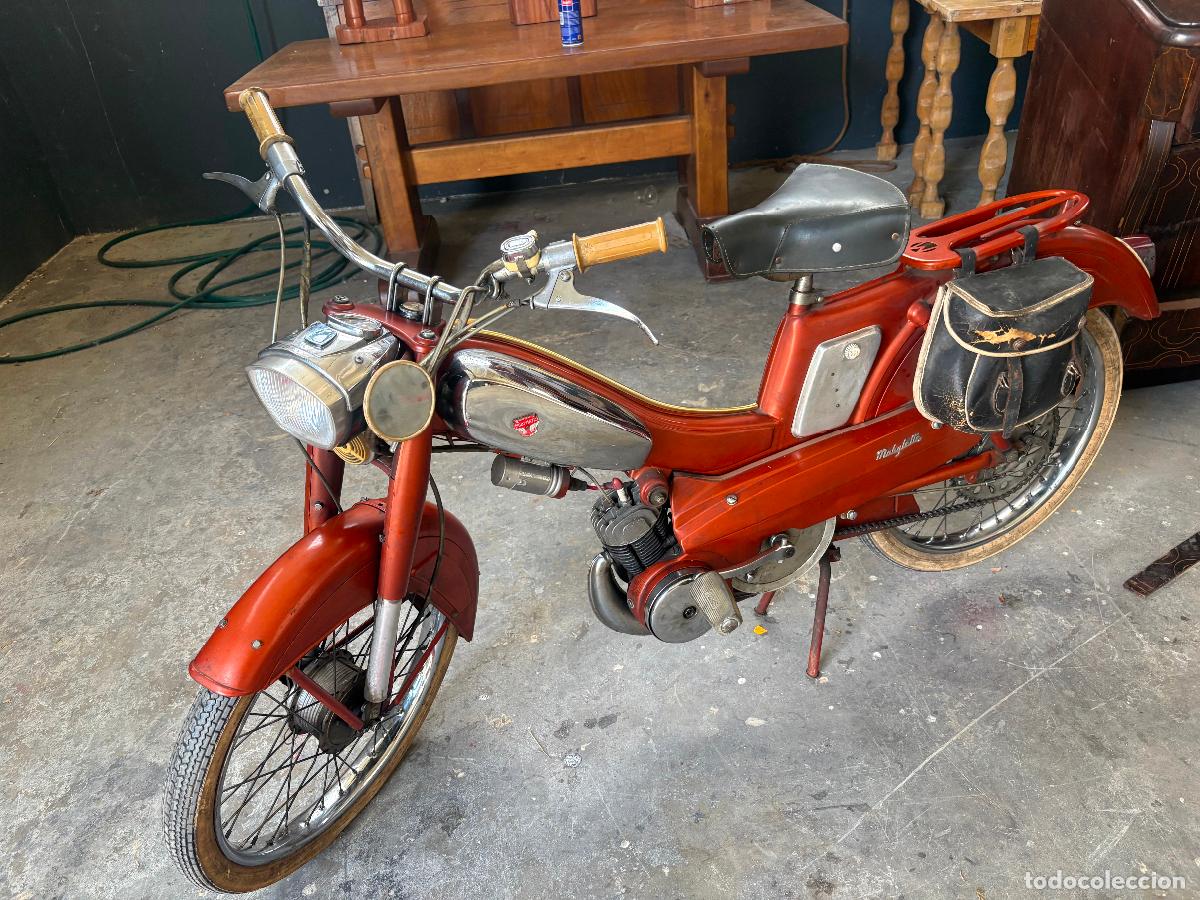 Motos: Mobylette con papeles antiguos nunca matr&iacute;culada muy buen estado , se vende con documento de compra