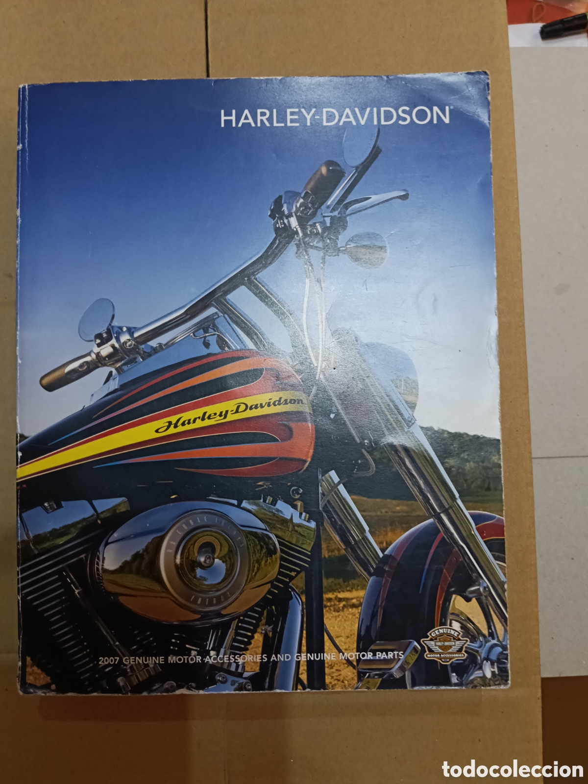 Motos: Libro moto HARLEY -DAVIDSON