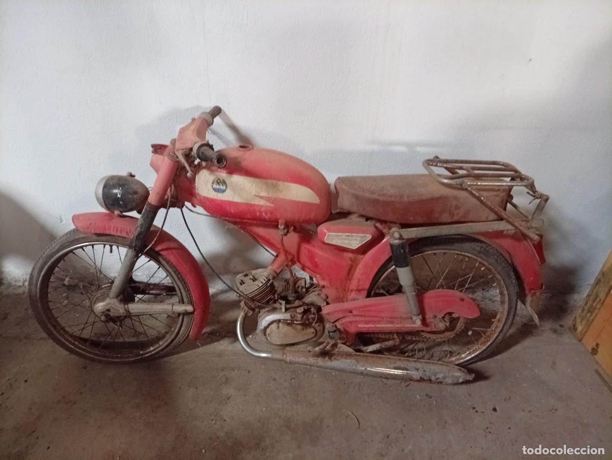 Motos: Moto derbi antigua .