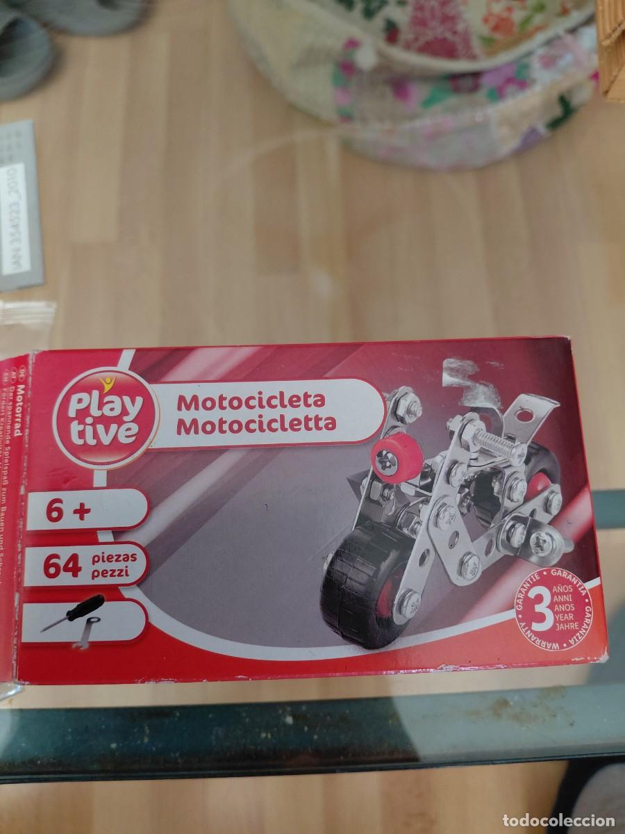 Motos: Motocicleta para montar playtive. Nueva sin abrir. Oportunidad