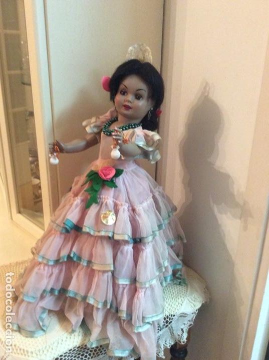 Mu&ntilde;eca Cayetana: Mu&ntilde;eca Cayetana delgada de celuloide con traje de faralaes y complementos originales. - Foto 9