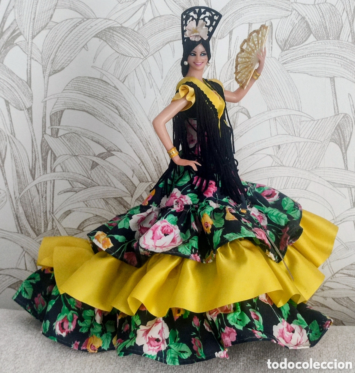 Mu&ntilde;eca Cayetana: Mu&ntilde;eca flamenca vintage de la marca Marin, con un traje tradicional andaluz.