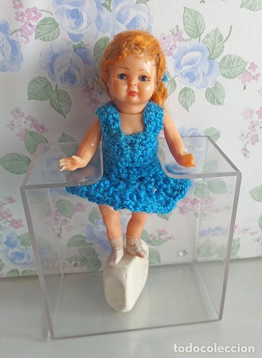 Mu&ntilde;eca Cayetana: Peque&ntilde;a mu&ntilde;eca Cayetana, ojos durmientes