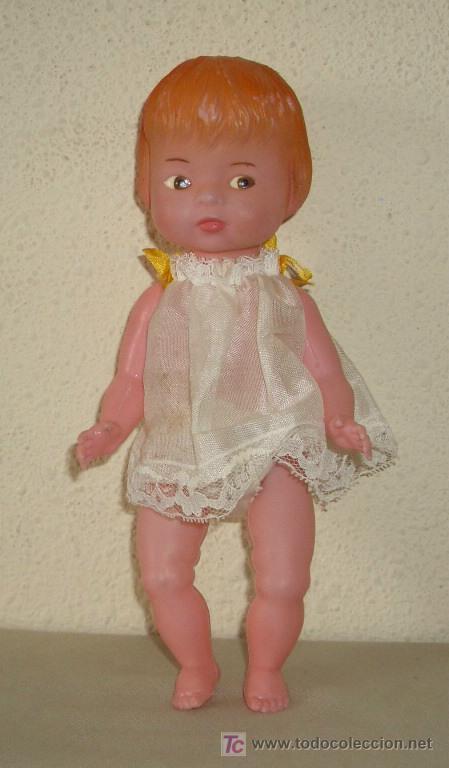 Mu&ntilde;eca espa&ntilde;ola clasica: MU&Ntilde;ECA BEB&Eacute; CON BLUS&Oacute;N Y PA&Ntilde;ALES,A&Ntilde;OS 50 - Foto 1