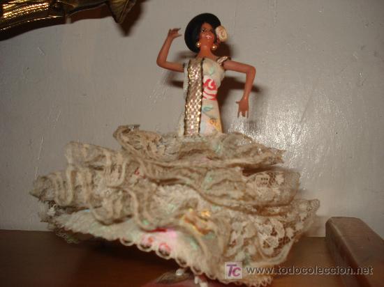 Mu&ntilde;eca espa&ntilde;ola clasica: mu&ntilde;eca a&ntilde;os 60 con el traje de gitana - Foto 1