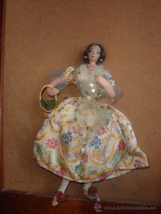 Mu&ntilde;eca espa&ntilde;ola clasica: MU&Ntilde;ECA CON TRAJE REGIONAL MIXTA DE TRAPO Y PLASTICO - Foto 1