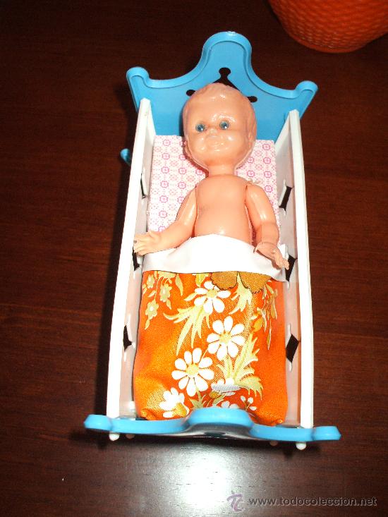 Mu&ntilde;eca espa&ntilde;ola clasica: Mu&ntilde;eco de los a&ntilde;os 60 con cuna - Foto 1