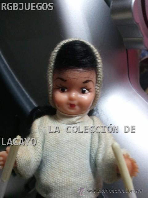 Mu&ntilde;eca espa&ntilde;ola clasica: MU&Ntilde;ECA ESQUIADORA DE CELULOIDE PERFECTA Y COMPLETA A&Ntilde;OS 50 - Foto 4