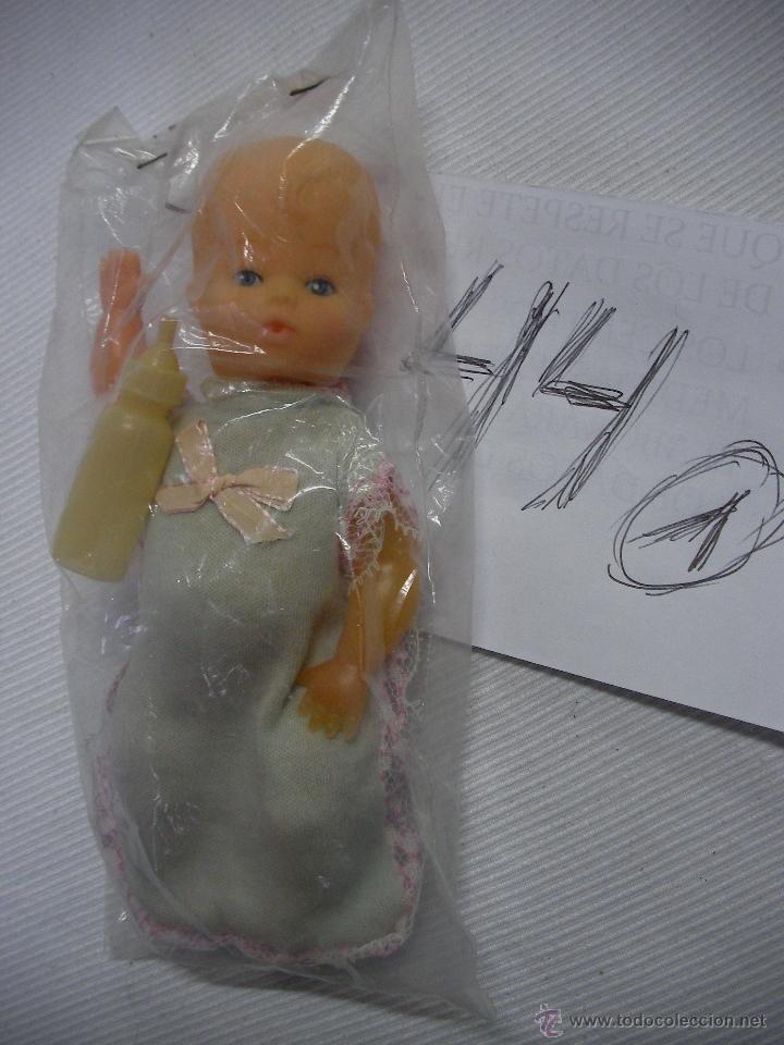 Mu&ntilde;eca espa&ntilde;ola clasica: ANTIGUO BEBE CON BIBERON - ENVIO GRATIS A ESPA&Ntilde;A - Foto 1