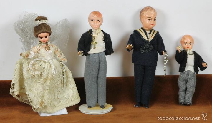 Mu&ntilde;eca espa&ntilde;ola clasica: COLECCION DE 4 MU&Ntilde;ECOS DE PRIMERA COMUNION. CELULOIDE. CIRCA 1940. - Foto 1