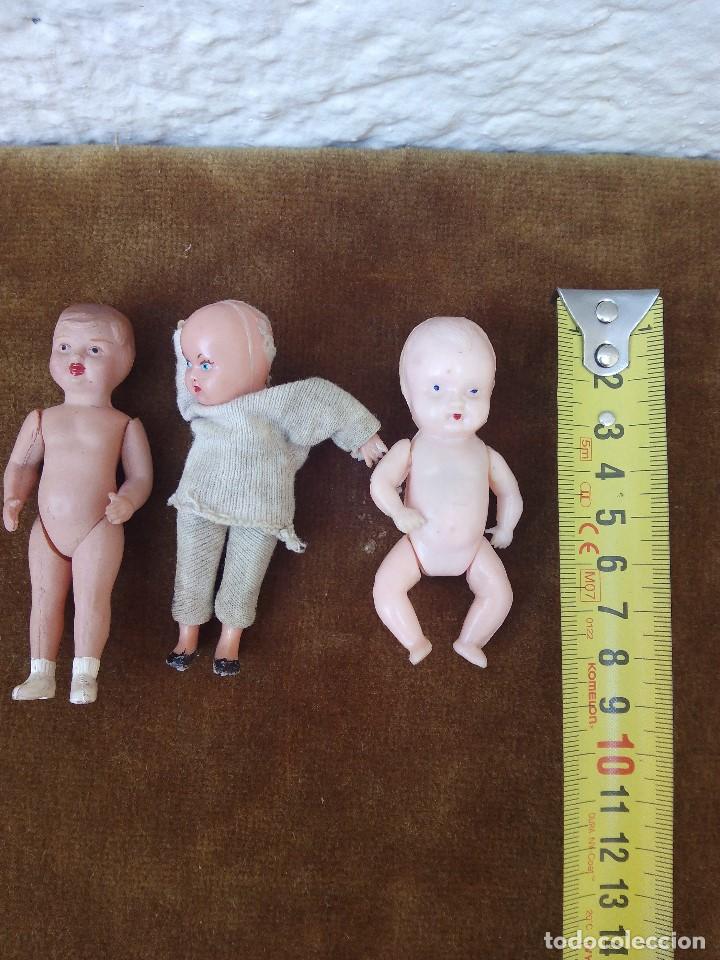Mu&ntilde;eca espa&ntilde;ola clasica: Lote de tres mu&ntilde;ecas de celuloide peque&ntilde;as - Foto 1