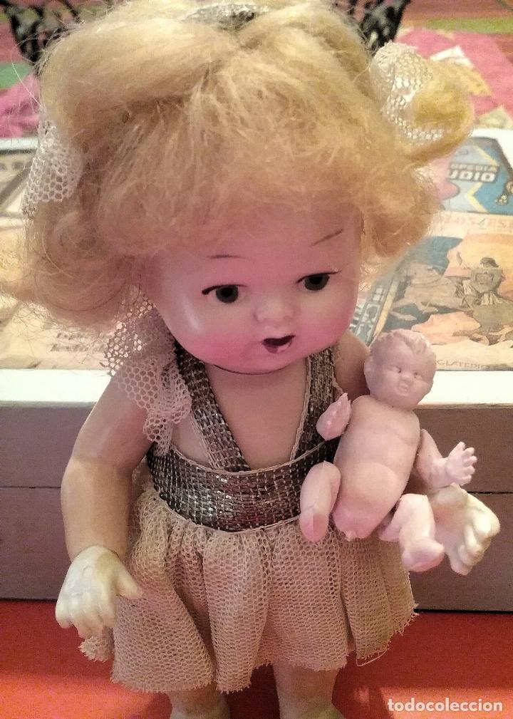 Mu&ntilde;eca espa&ntilde;ola clasica: MU&Ntilde;ECA DE CELULOIDE CON SILLA Y BEB&Eacute; - Foto 2