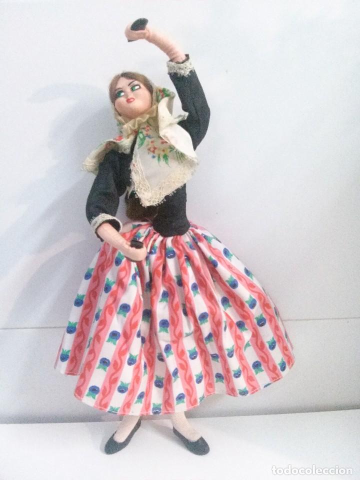Mu&ntilde;eca espa&ntilde;ola clasica: mu&ntilde;eca de alambre con casta&ntilde;uelas - Foto 1