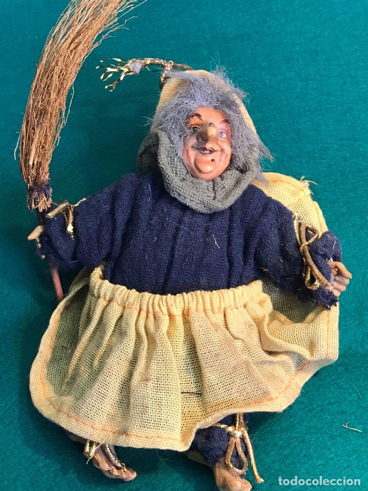 Mu&ntilde;eca espa&ntilde;ola clasica: VE15 - BRUJA DE LA SUERTE  CON ESCOBA - Foto 1