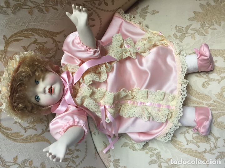 Mu&ntilde;eca espa&ntilde;ola clasica: Mu&ntilde;eca de porcelana y articulada - Foto 4