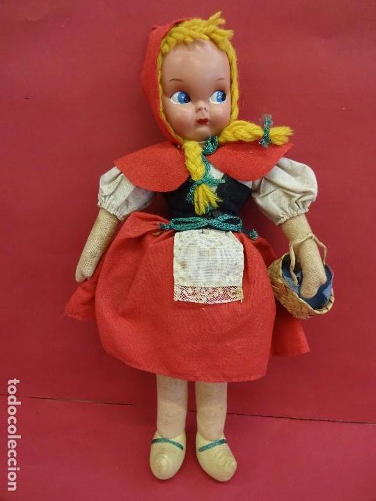 muñeca caperucita roja antigua