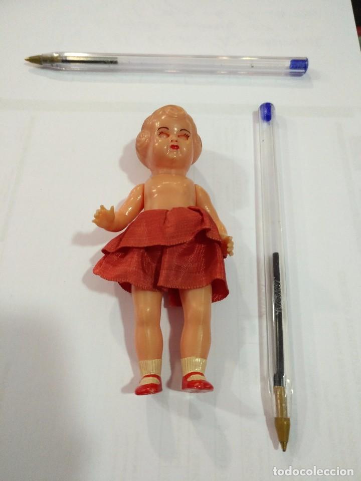 Mu&ntilde;eca espa&ntilde;ola clasica: mu&ntilde;eca mini celuloide - Foto 2