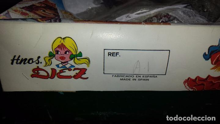 Mu&ntilde;eca espa&ntilde;ola clasica: antigua mu&ntilde;eca gitanilla, en su caja - Foto 5