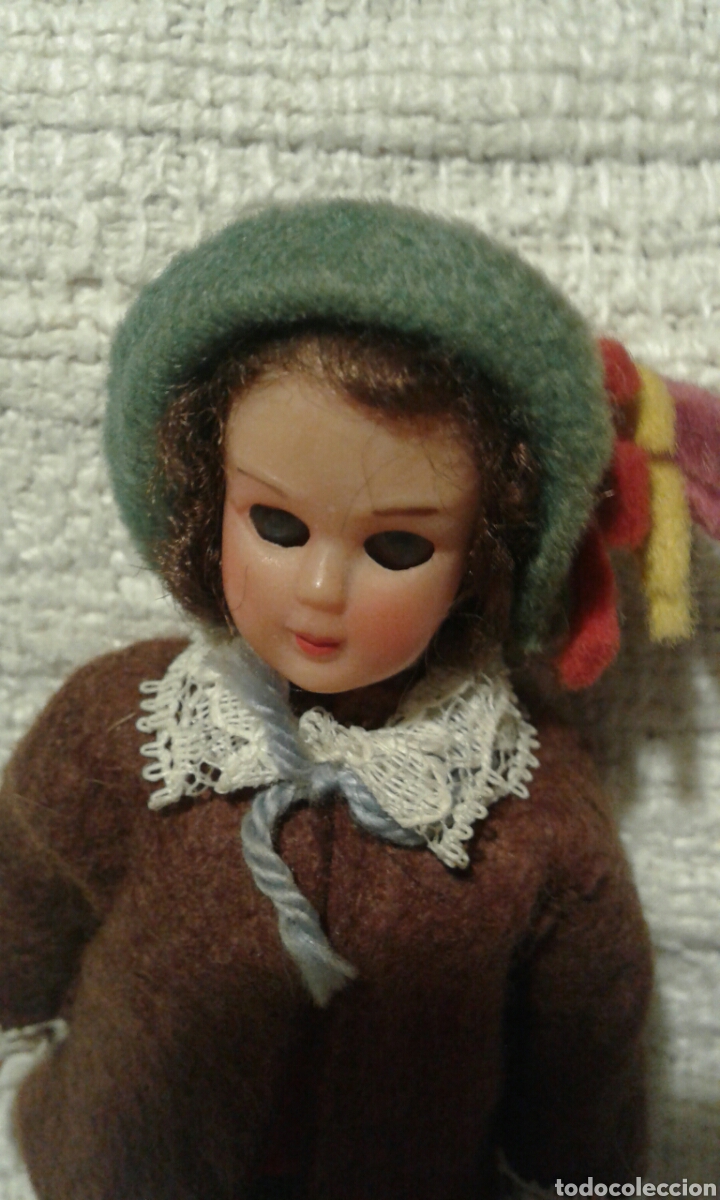Mu&ntilde;eca espa&ntilde;ola clasica: Antigua mu&ntilde;eca celuloide ojos durmientes - Foto 1