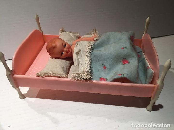Mu&ntilde;eca espa&ntilde;ola clasica: ANTIGUA MU&Ntilde;ECA, CAMA Y ROPA DE CAMA MARCA PIT - Foto 2