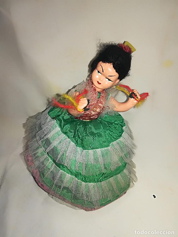 Mu&ntilde;eca espa&ntilde;ola clasica: MU&Ntilde;ECA DOBLE CON CASTA&Ntilde;UELAS. - Foto 3