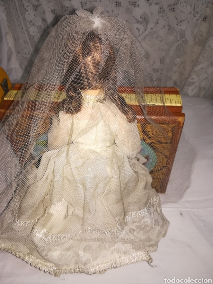 Mu&ntilde;eca espa&ntilde;ola clasica: Antigua mu&ntilde;eca de comuni&oacute;n, celuloide. - Foto 2