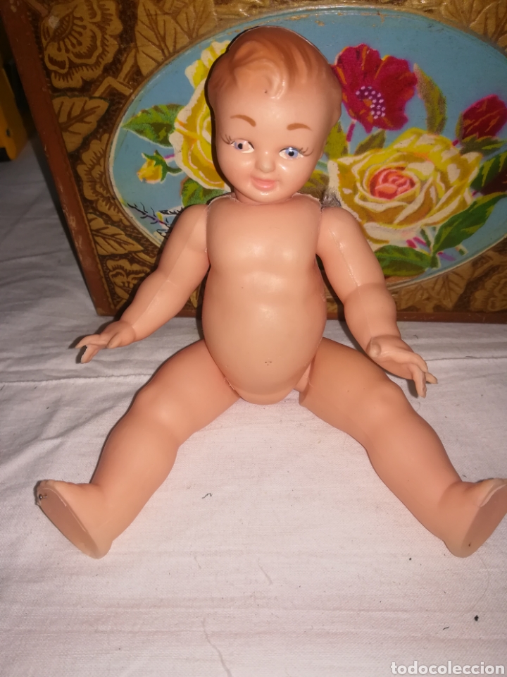Mu&ntilde;eca espa&ntilde;ola clasica: Antiguo mu&ntilde;eco de pl&aacute;stico duro. - Foto 1