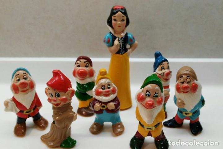 Mu&ntilde;eca espa&ntilde;ola clasica: Blancanieves y 7 enanitos - Foto 1