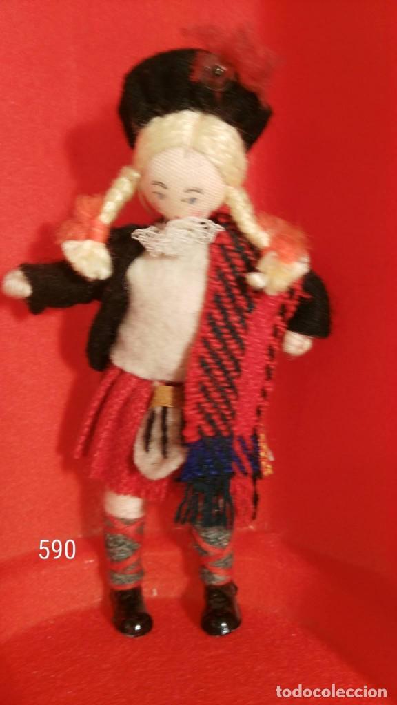 Mu&ntilde;eca espa&ntilde;ola clasica: Lote de 13 mu&ntilde;ecos variados - Foto 2