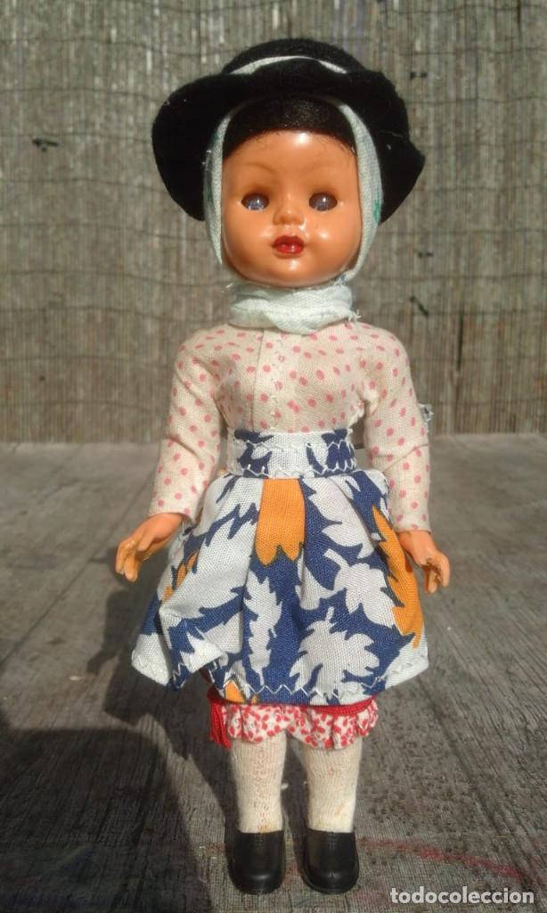 Mu&ntilde;eca espa&ntilde;ola clasica: Mu&ntilde;eca regional vintage - Foto 1