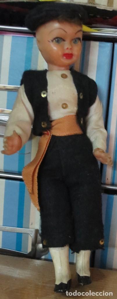 Mu&ntilde;eca espa&ntilde;ola clasica: MU&Ntilde;ECA REGIONAL CELULOIDE 14 CM. ALTURA - Foto 1