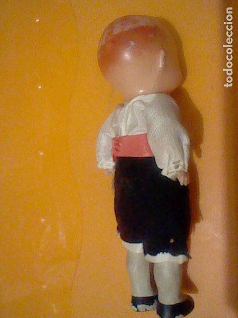 Mu&ntilde;eca espa&ntilde;ola clasica: MU&Ntilde;ECA MU&Ntilde;ECO OJOS DURMIENTES CELULOIDE 13 CMS - Foto 2