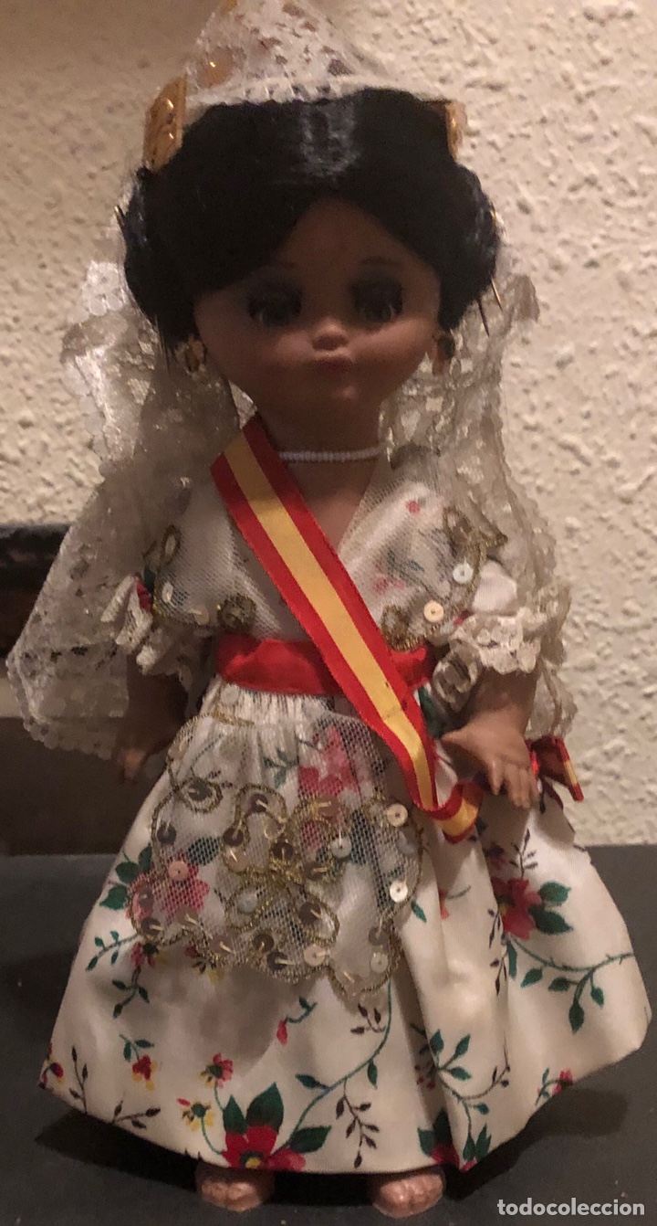 Mu&ntilde;eca espa&ntilde;ola clasica: Mu&ntilde;eca Linda Pirula Fallera - Foto 1